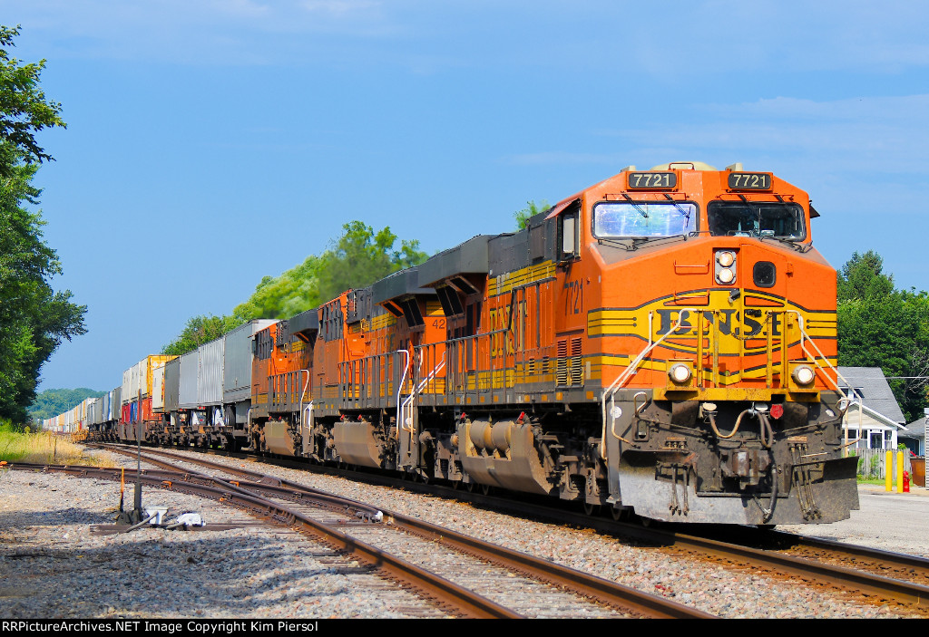 BNSF 7721